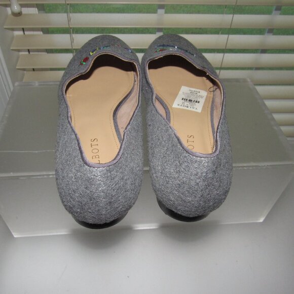 Talbots Light Grey Embroidered Flats – Holiday Design | Size 9.5M | Preppy Chic - Picture 6 of 9